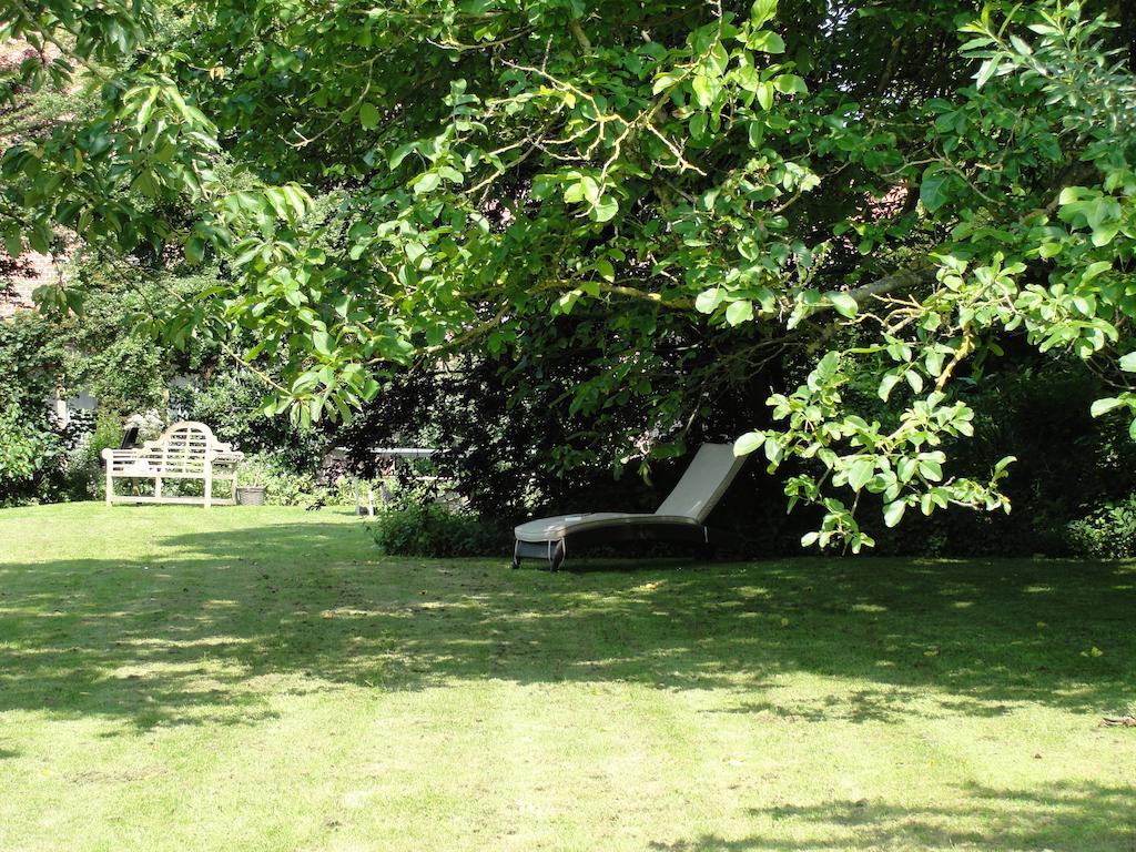 B&B Hedera Herne Bagian luar foto